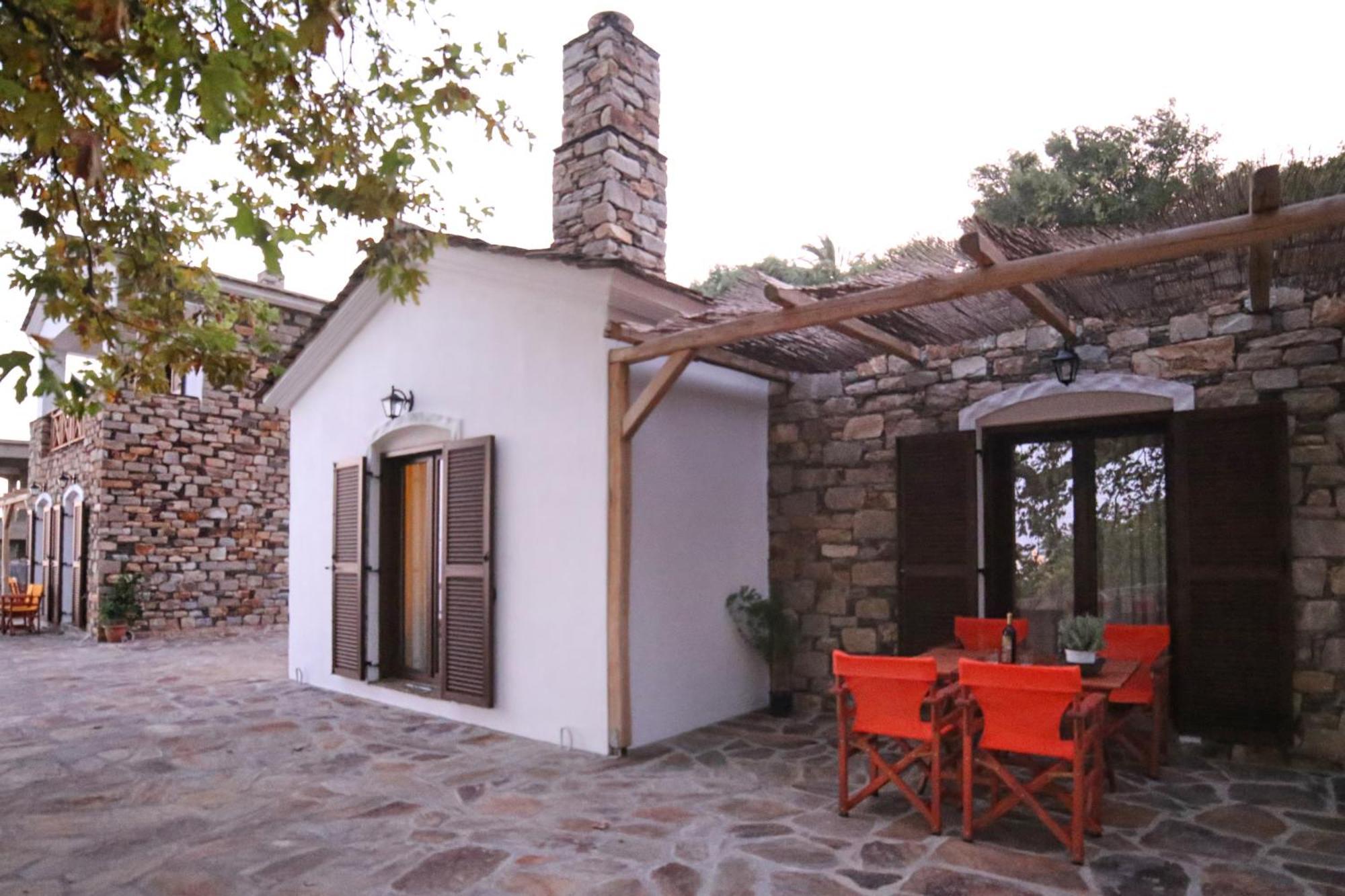 ικαριων γη Holiday home Manganitis